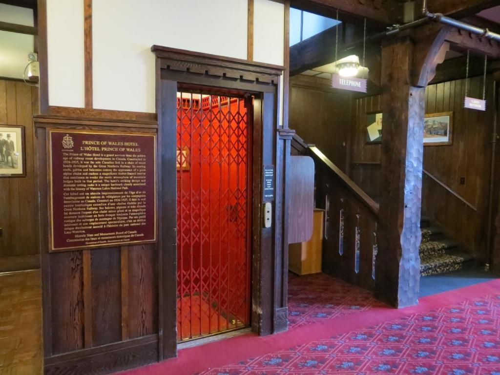 Prince Of Wales Hotel Waterton Park Εξωτερικό φωτογραφία